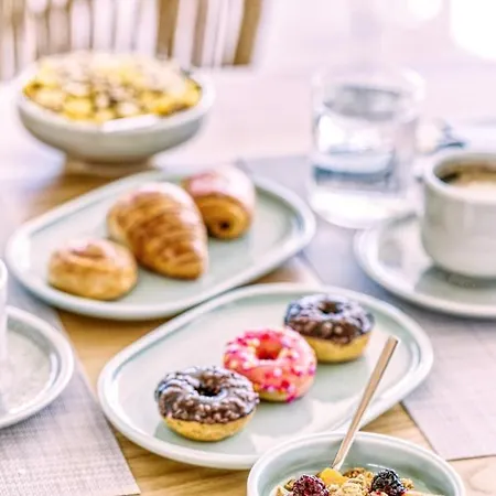 Hidden Cove Corfu 4* קונטואקלי