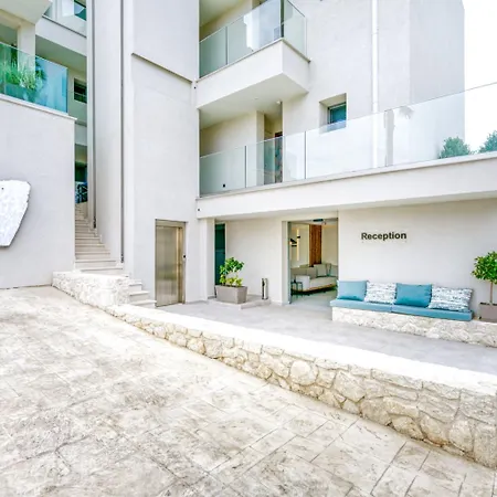 מלון Hidden Cove Corfu