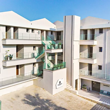 Hidden Cove Corfu 4* קונטואקלי