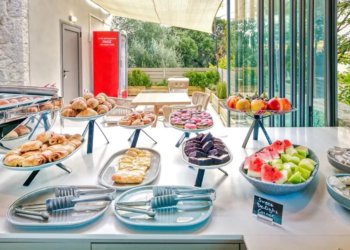 Hidden Cove Corfu Kondókali