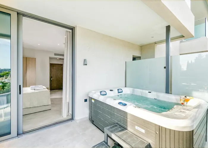 Hidden Cove Corfu Hotel 4*